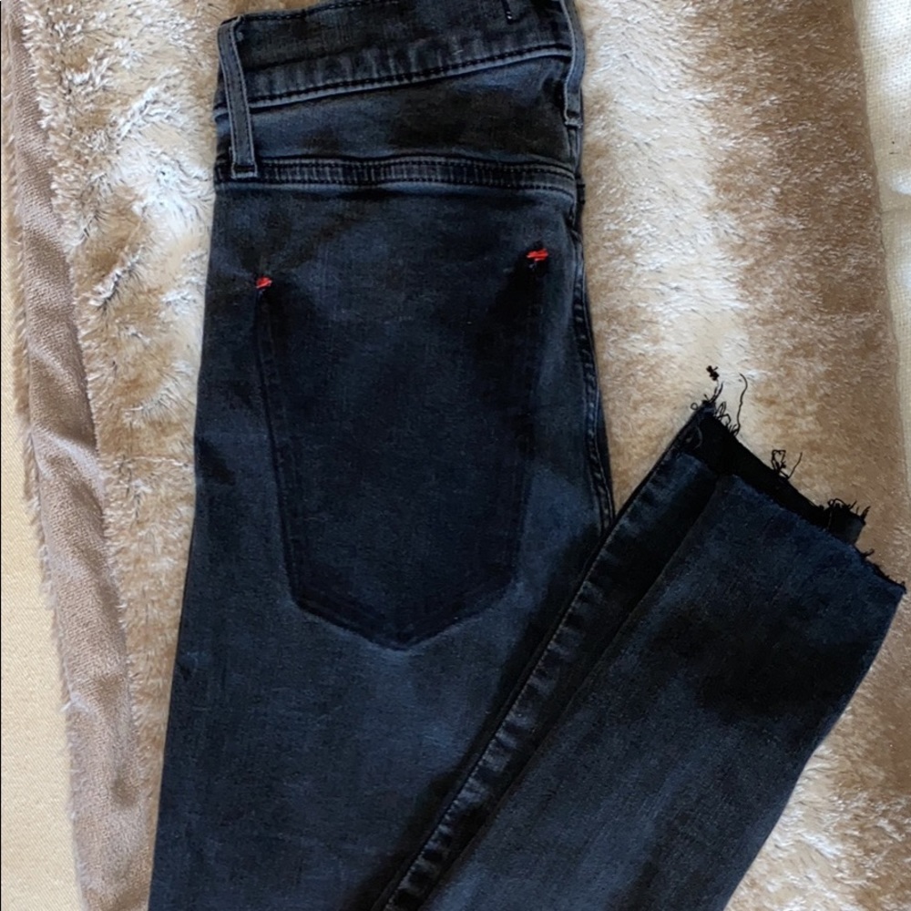 SOLD Mile High Super Skinny Levi’s
